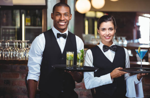 Choosing the Right Work Uniforms: Key Factors to Consider for Comfort and Functionality